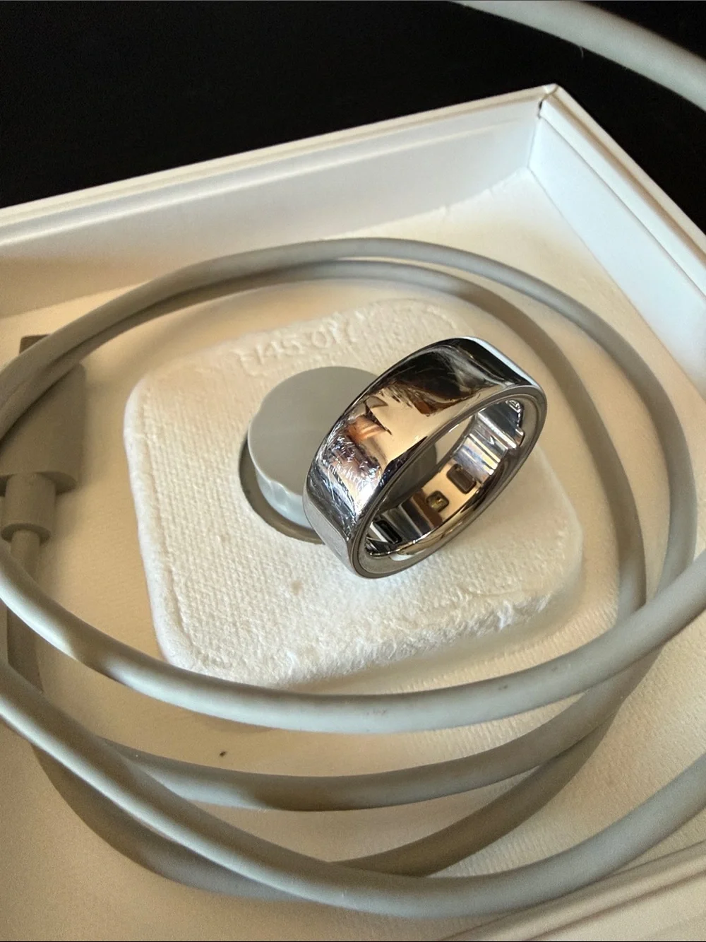 Oura Ring 4 Silver Polished